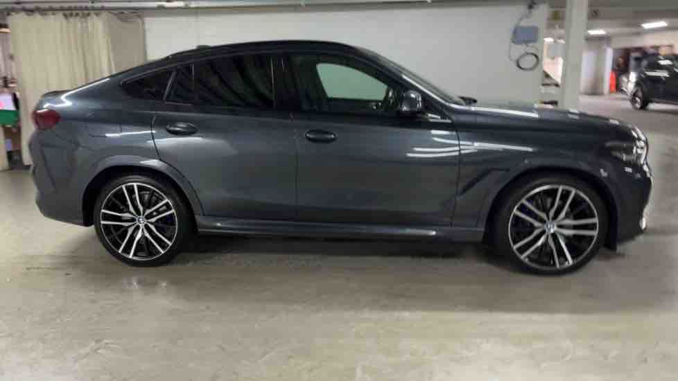 More views of BMW X6