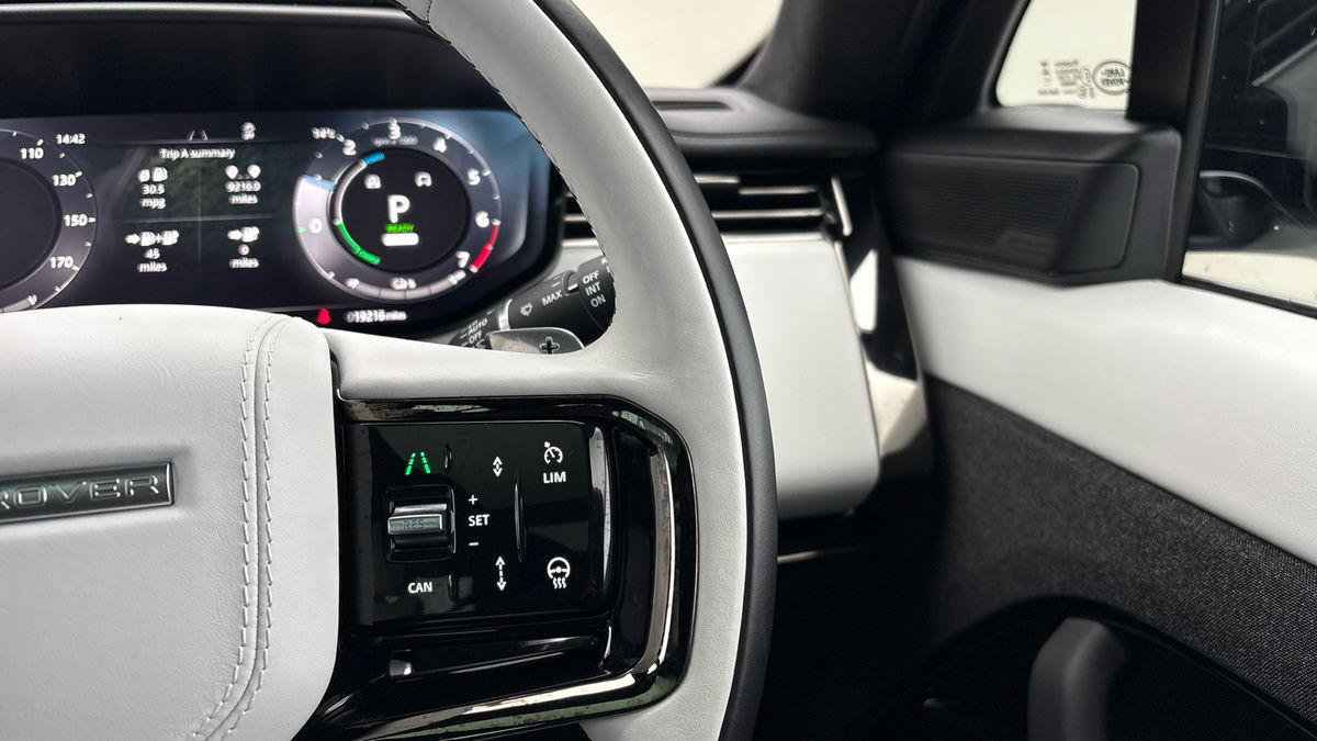 Land Rover Range Rover Sport Image 14