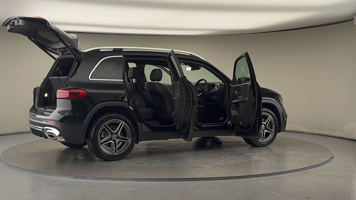 More views of Mercedes-Benz GLB