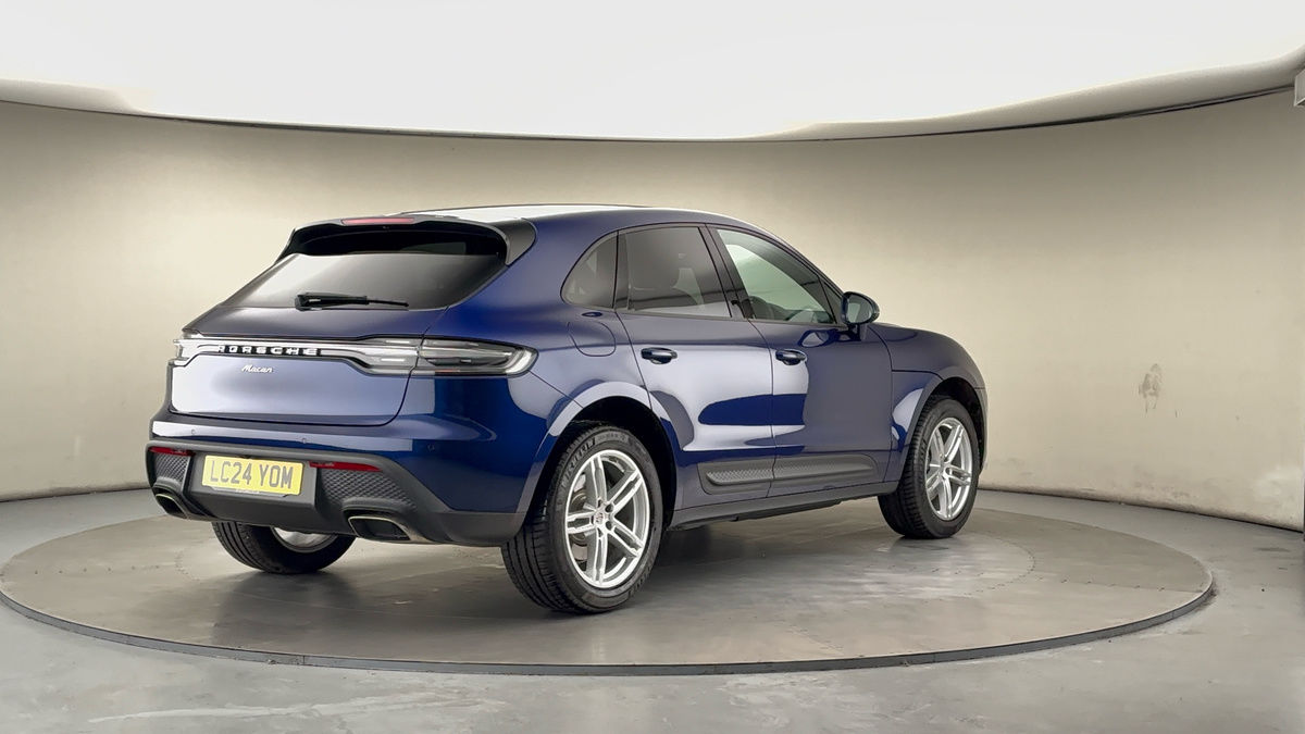 More views of Porsche Macan