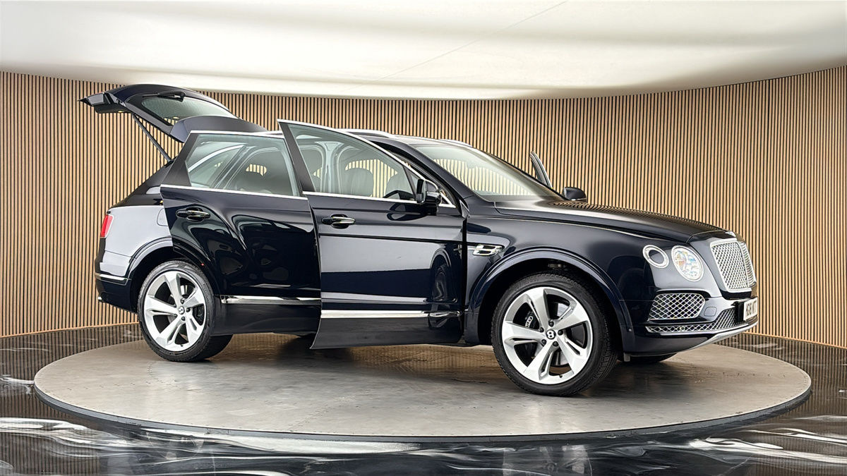 More views of Bentley Bentayga