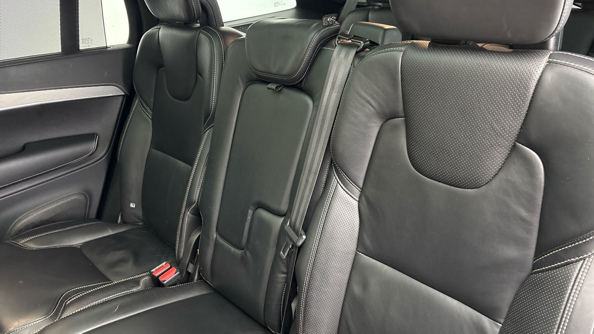 Volvo XC90 Image 8