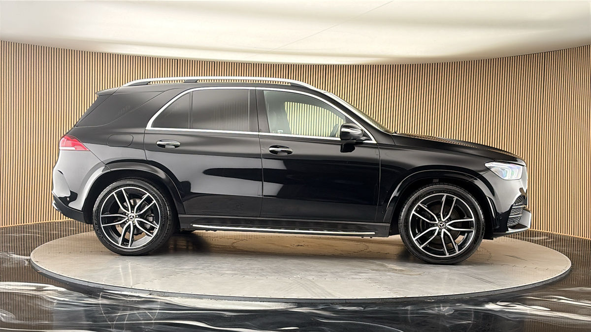 More views of Mercedes-Benz GLE