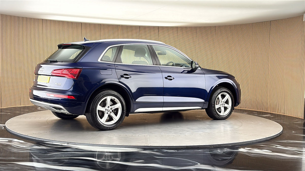 More views of Audi Q5