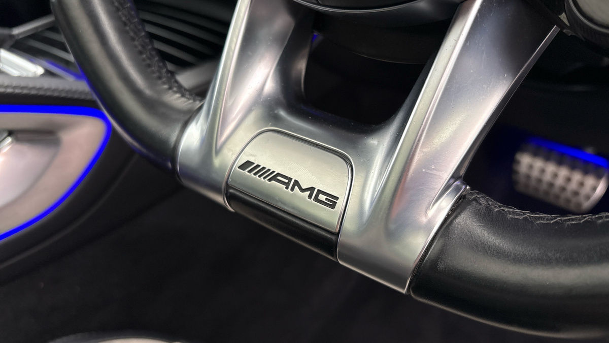 Mercedes-Benz GLE Image 28