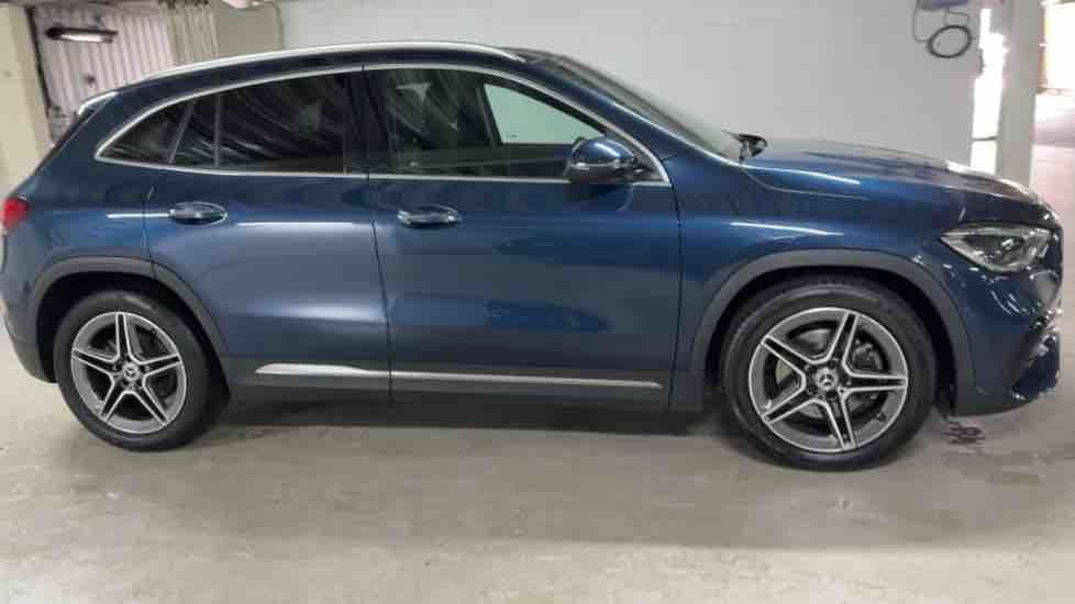 More views of Mercedes-Benz GLA