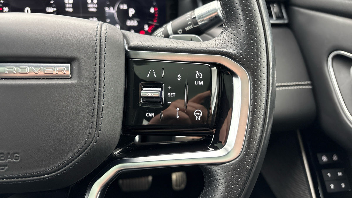 Land Rover Range Rover Velar Image 14