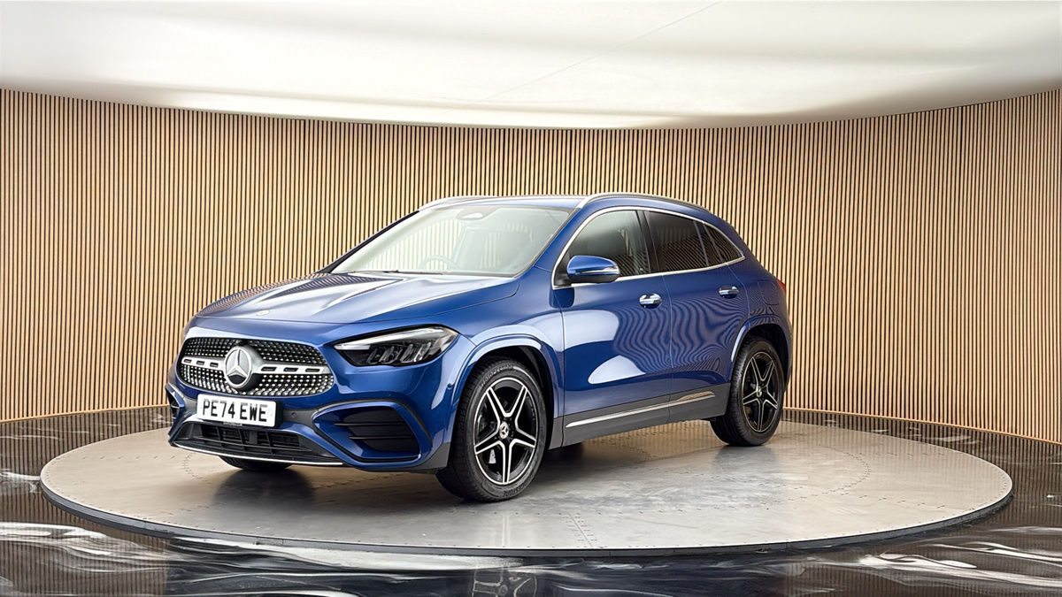 More views of Mercedes-Benz GLA