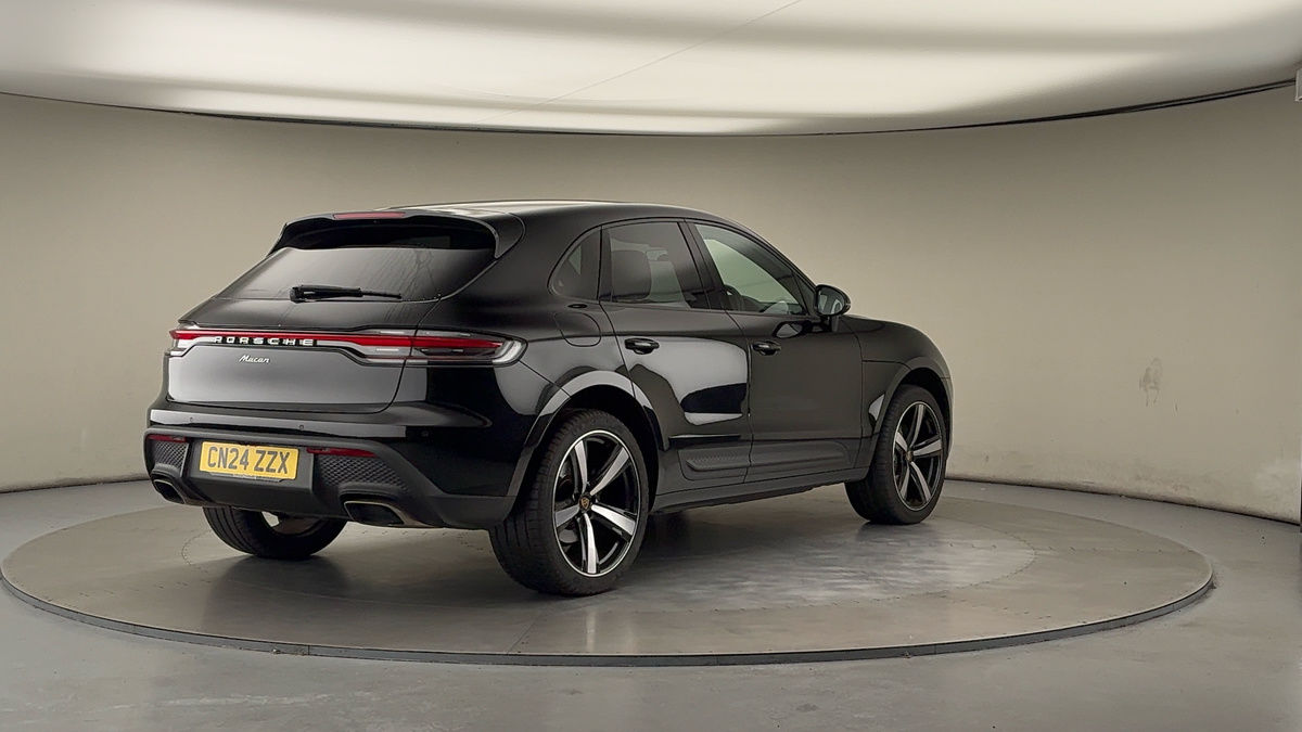 More views of Porsche Macan