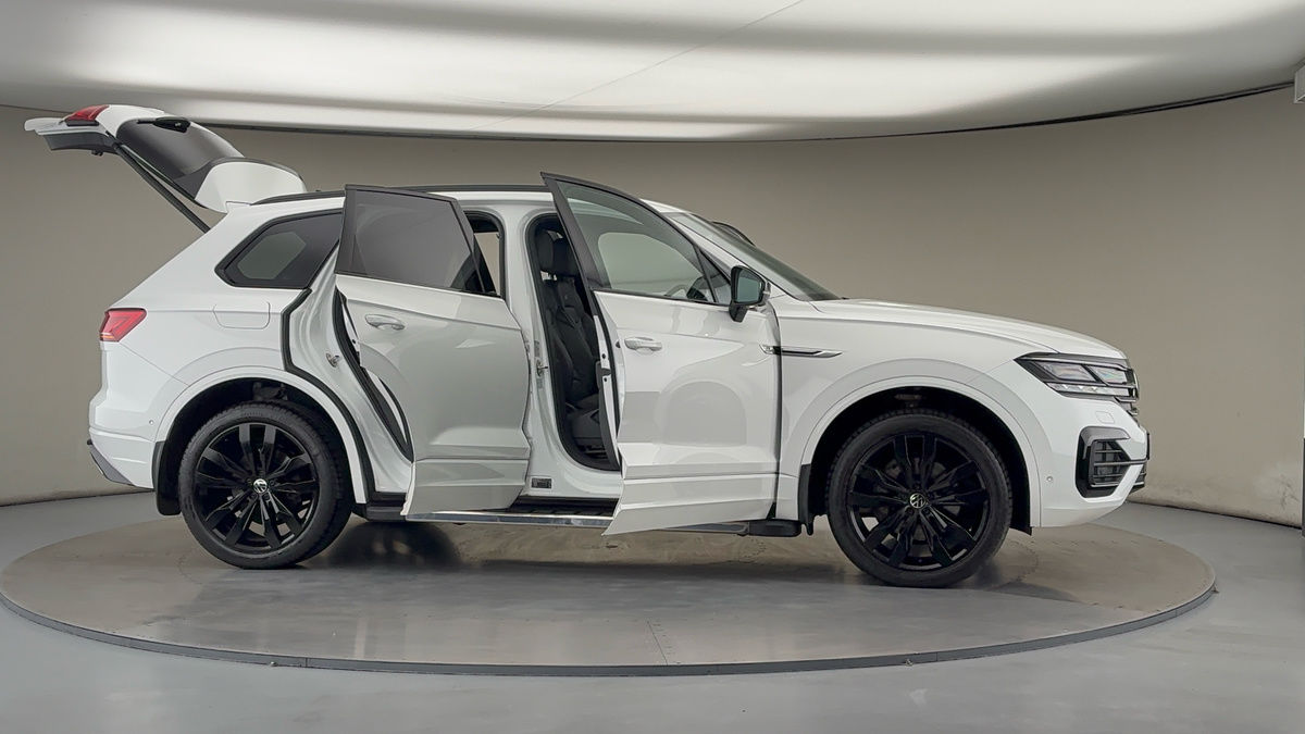 More views of Volkswagen Touareg