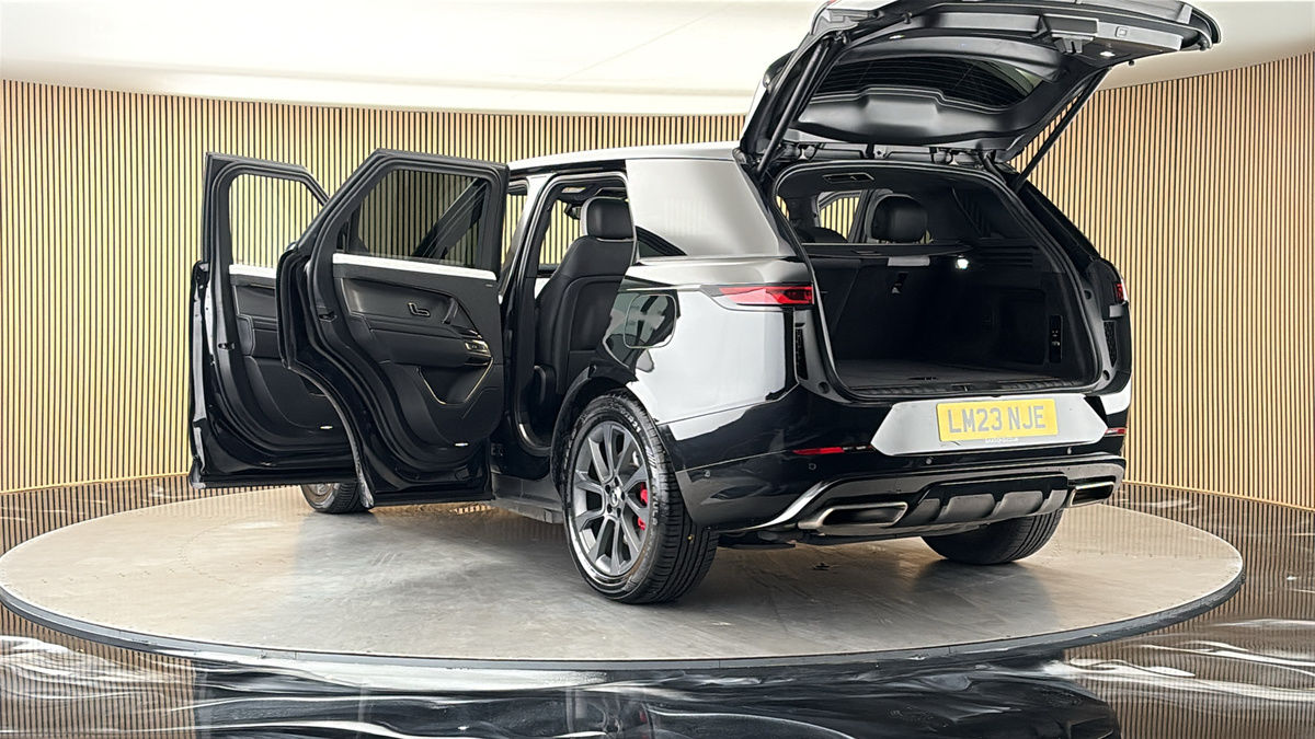 Land Rover Range Rover Sport Image 23