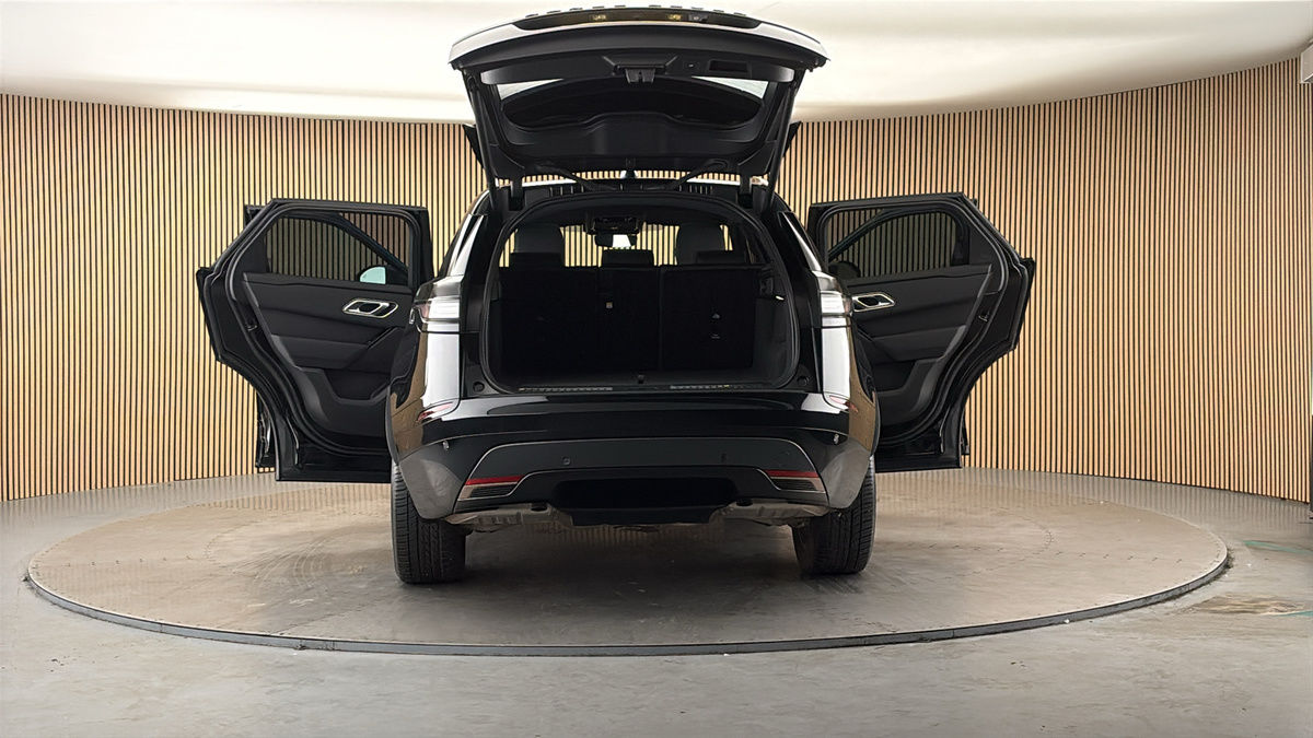 More views of Land Rover Range Rover Velar