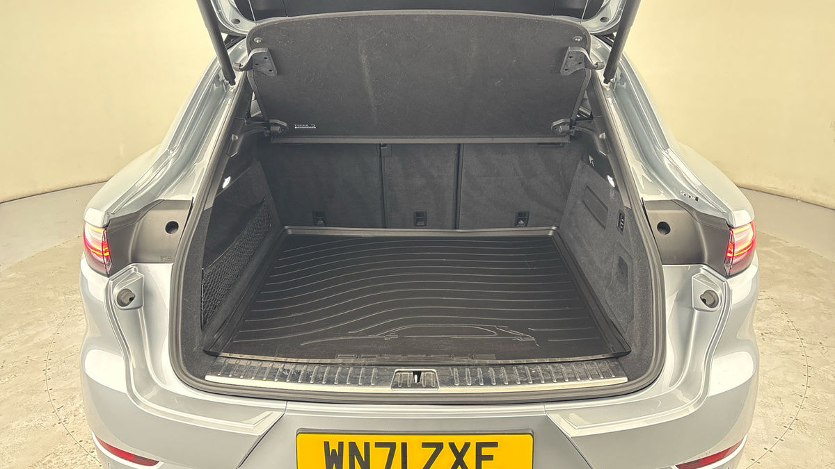 Porsche Cayenne Image 11