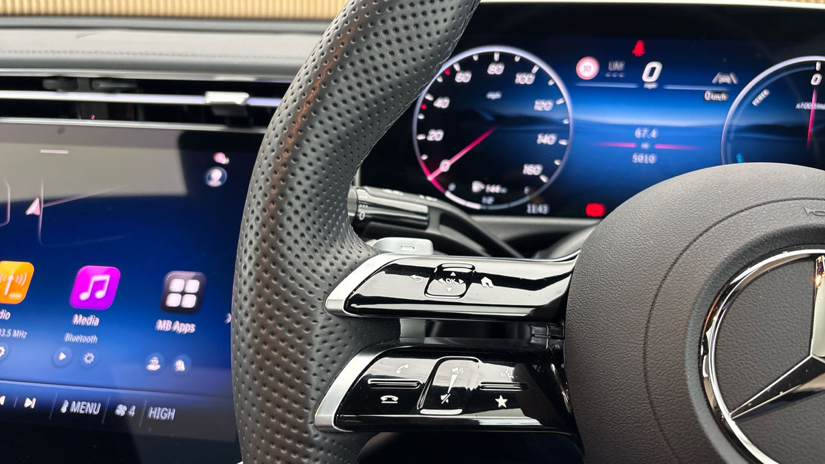 Mercedes-Benz E Class Image 13