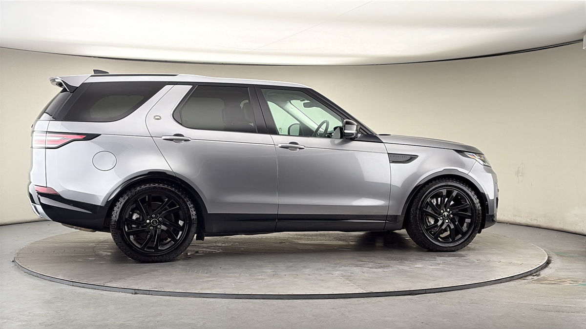 More views of Land Rover Discovery