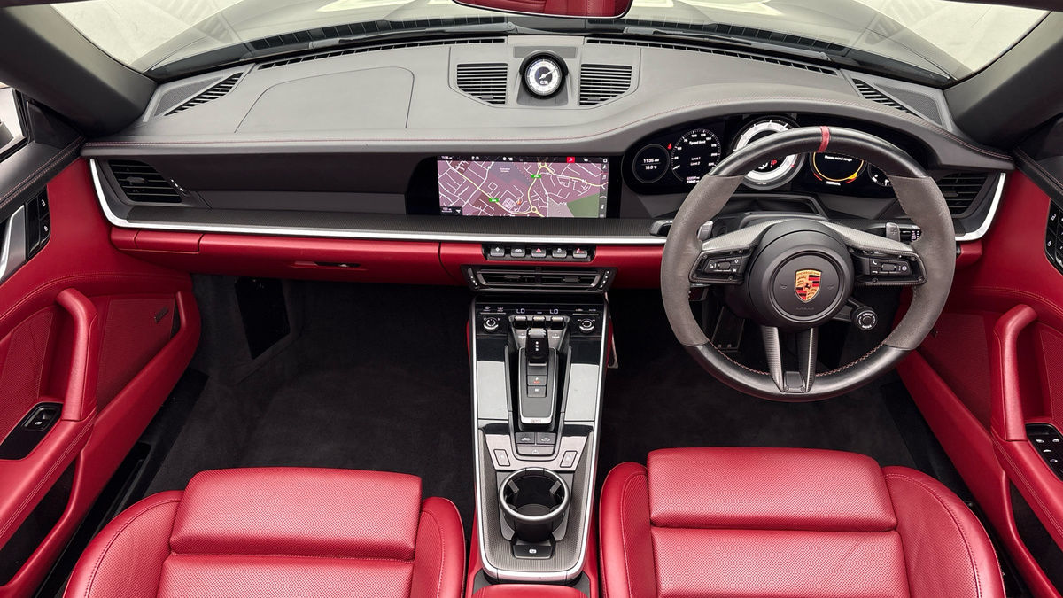Porsche 911 Image 12