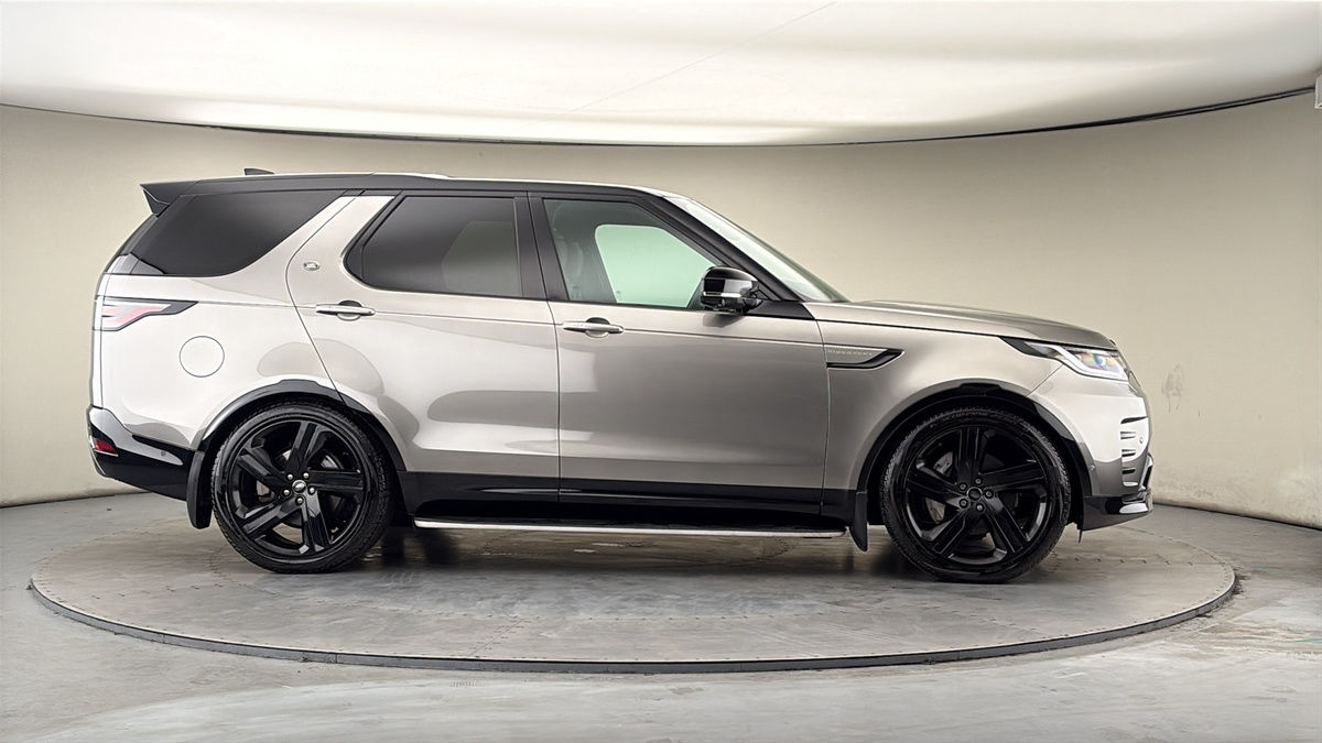 More views of Land Rover Discovery