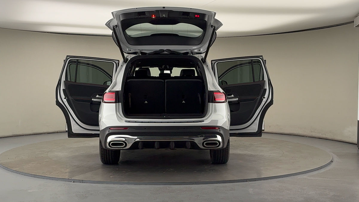 More views of Mercedes-Benz GLB