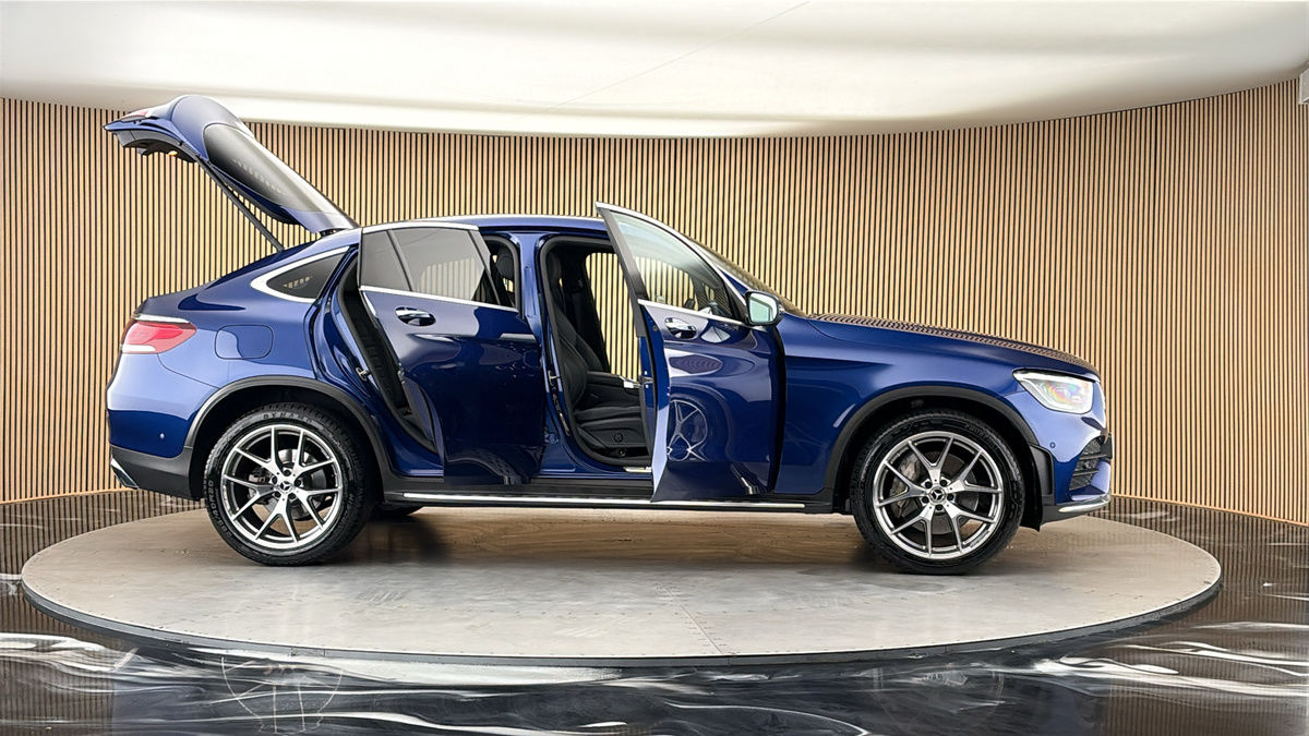 More views of Mercedes-Benz GLC