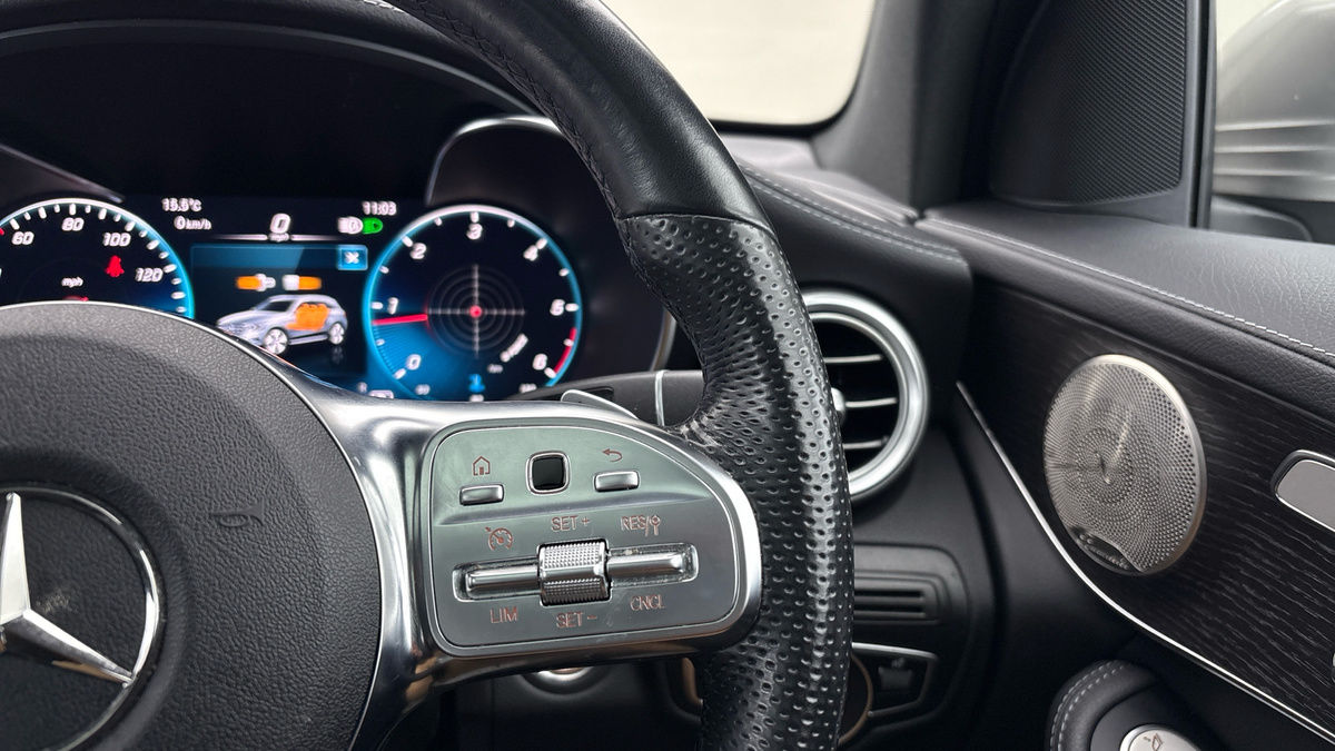 Mercedes-Benz GLC Image 14