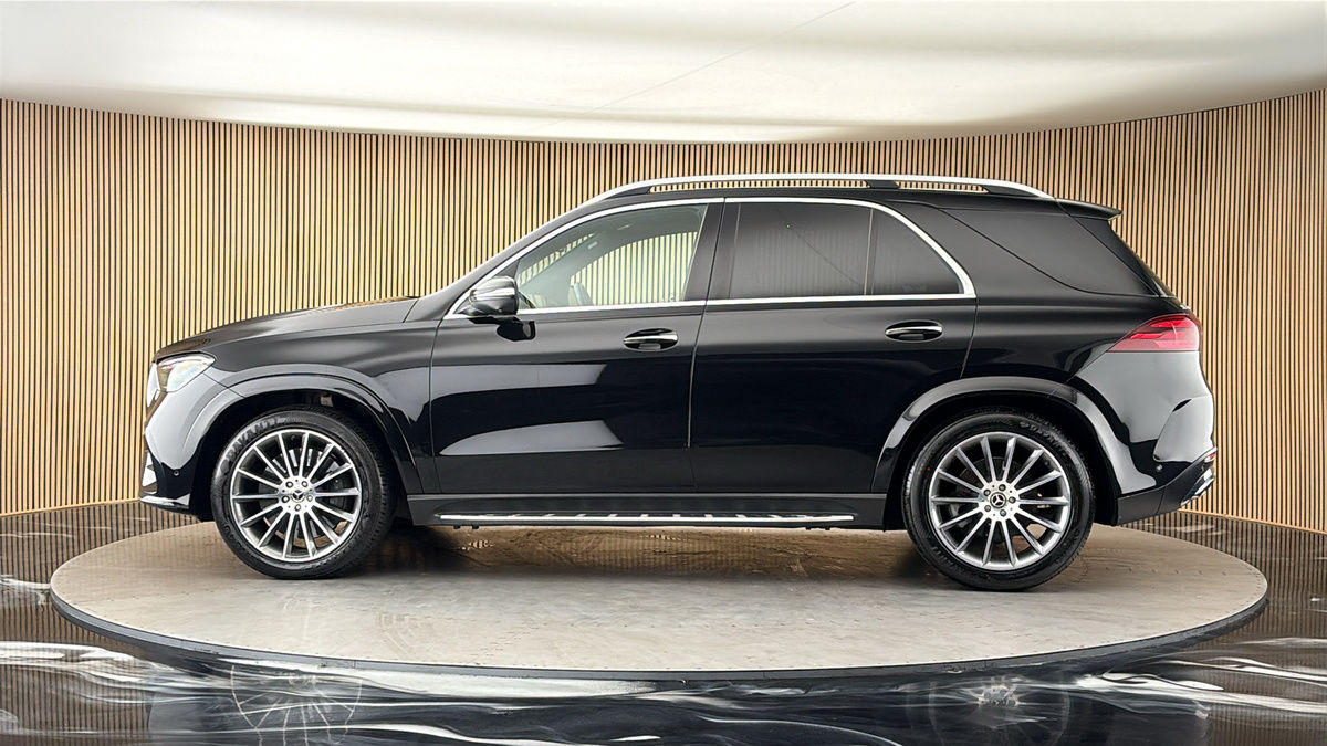 More views of Mercedes-Benz GLE