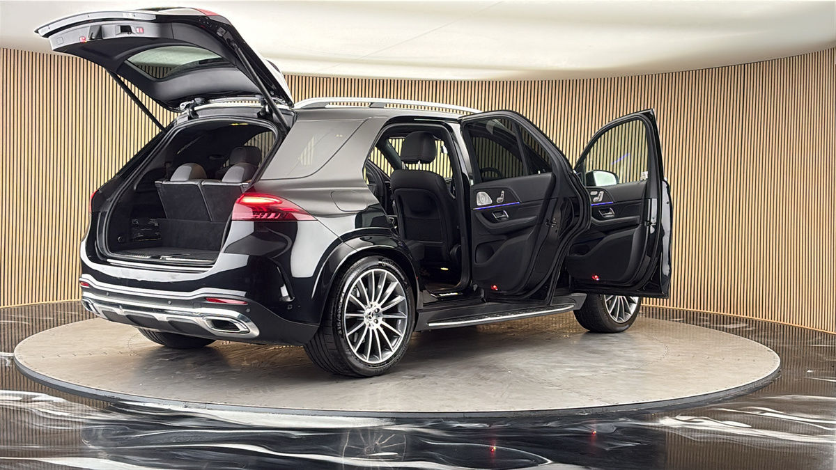 More views of Mercedes-Benz GLE