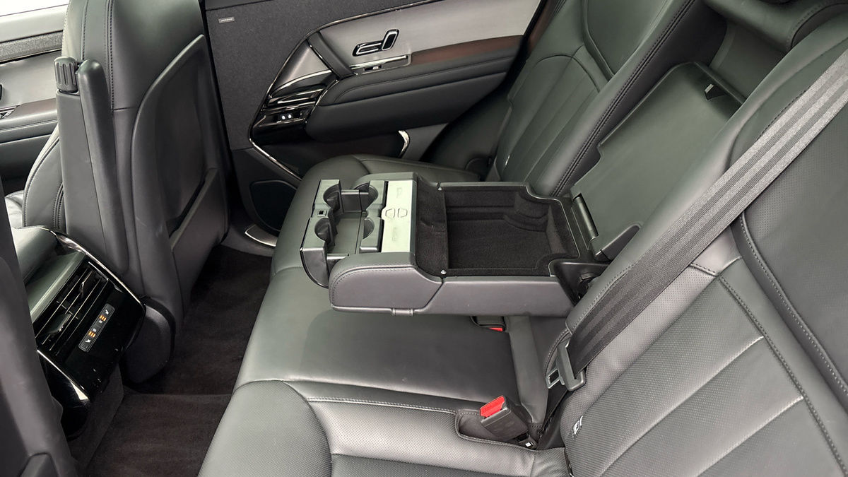 Land Rover Range Rover Sport Image 9