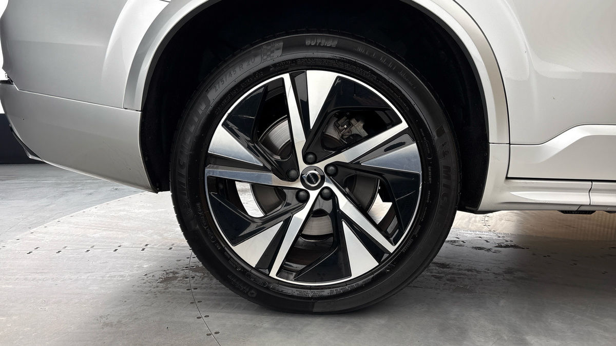 Volvo XC90 Image 10