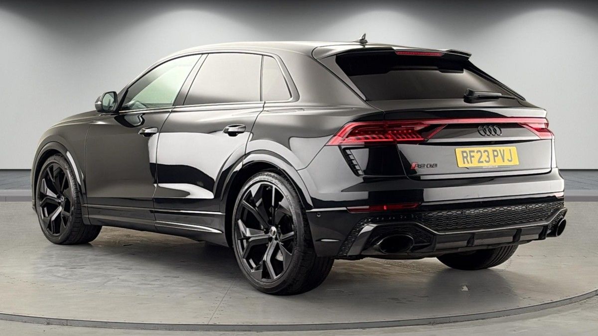 Audi RSQ8 Image 2