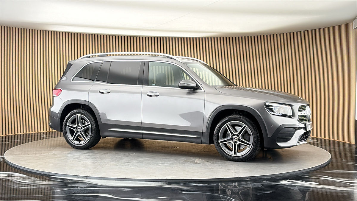 More views of Mercedes-Benz GLB