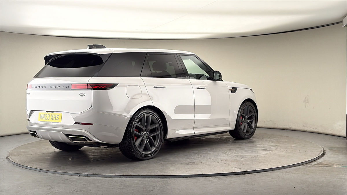 Land Rover Range Rover Sport Image 21