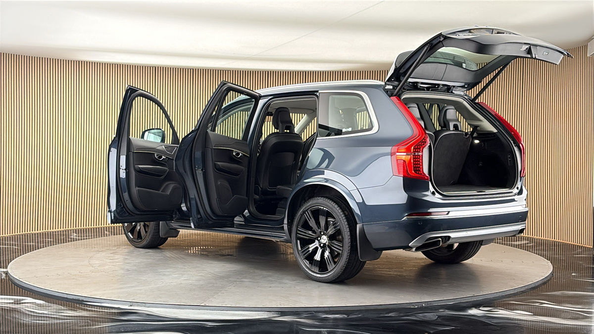 More views of Volvo XC90