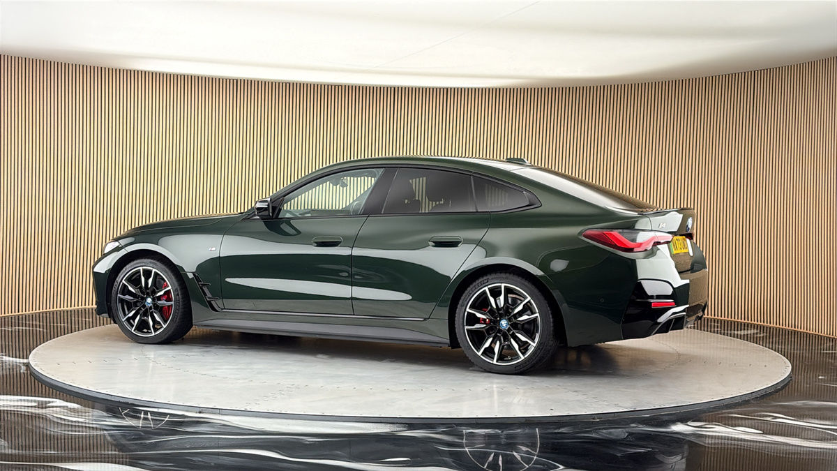 More views of BMW i4