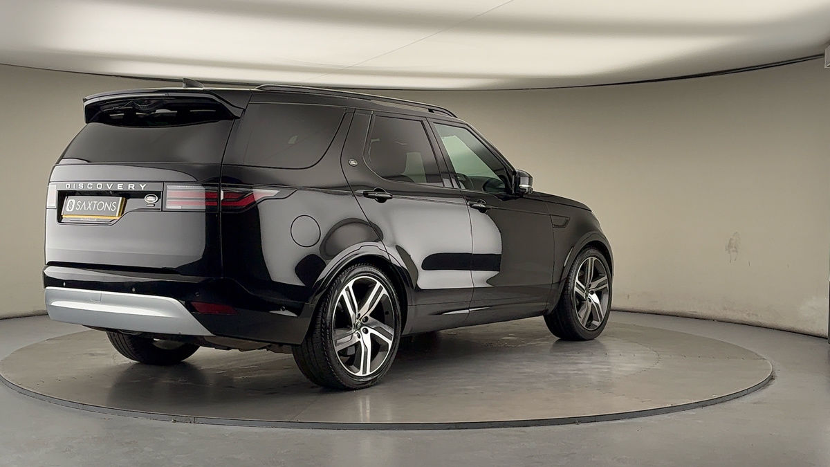 More views of Land Rover Discovery