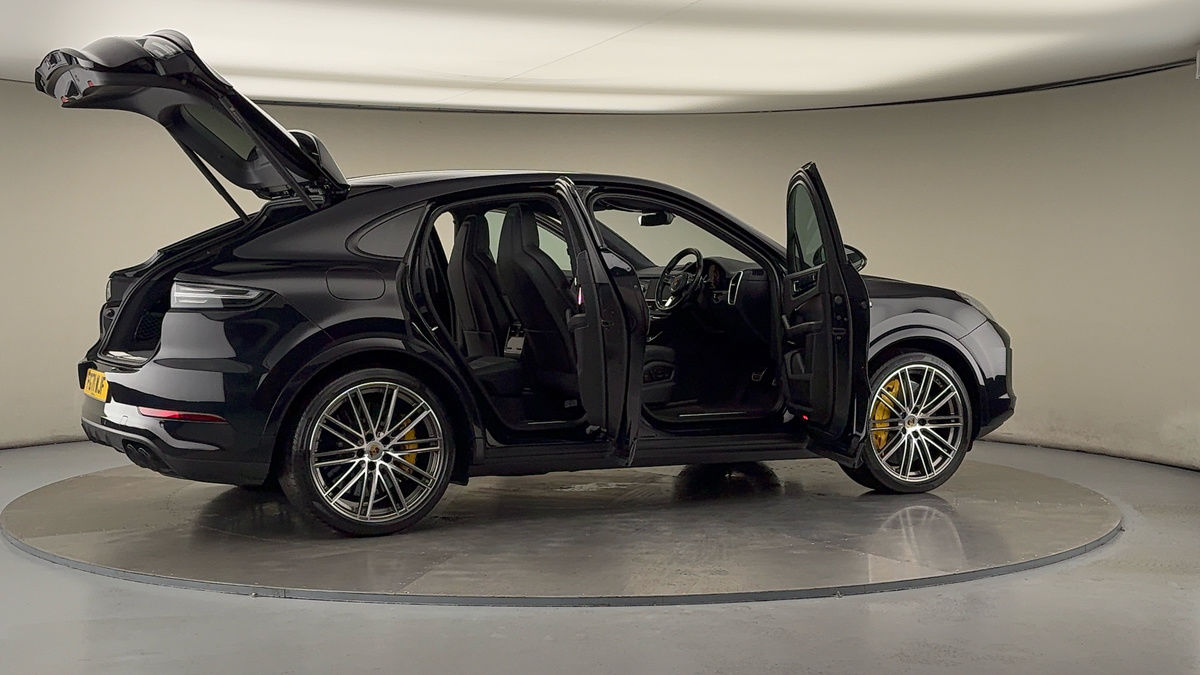 More views of Porsche Cayenne