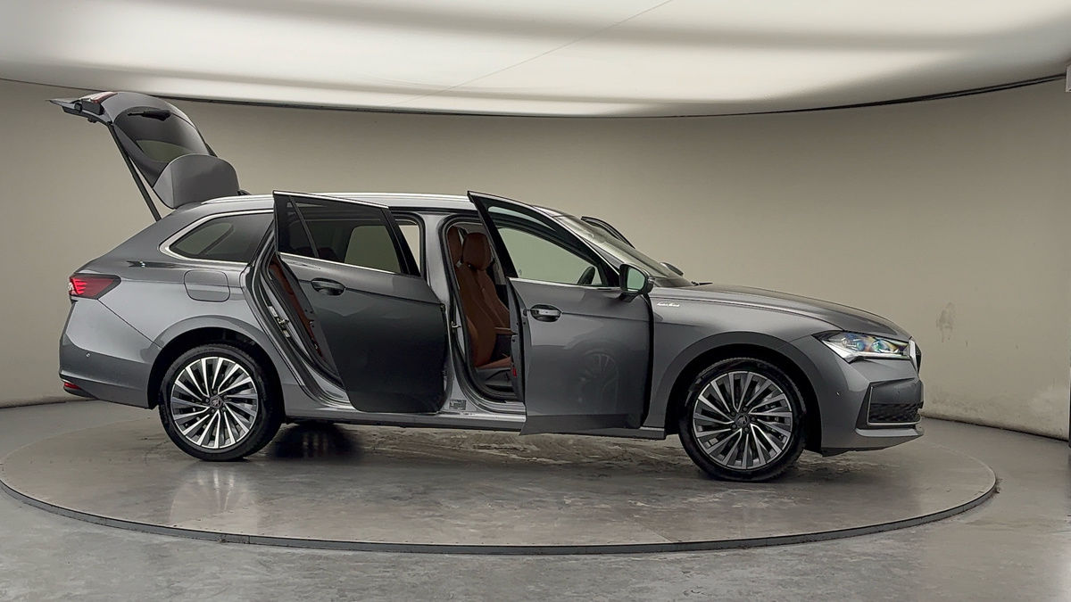 More views of Skoda Superb