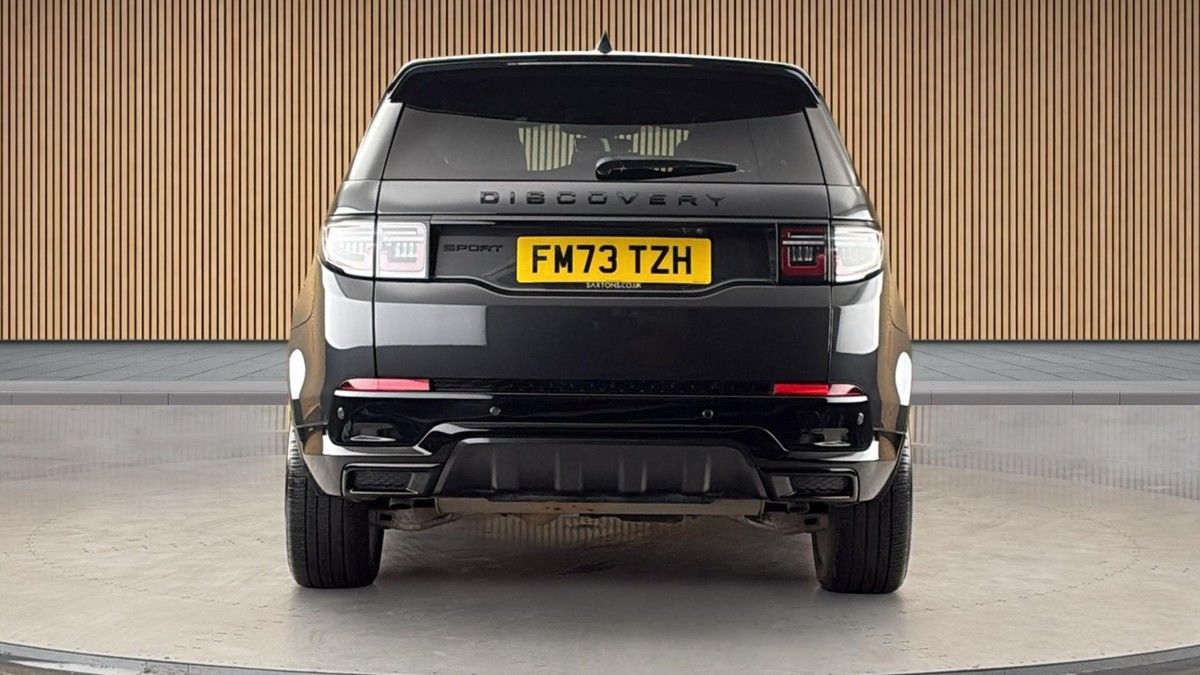 Land Rover Discovery Sport Image 4