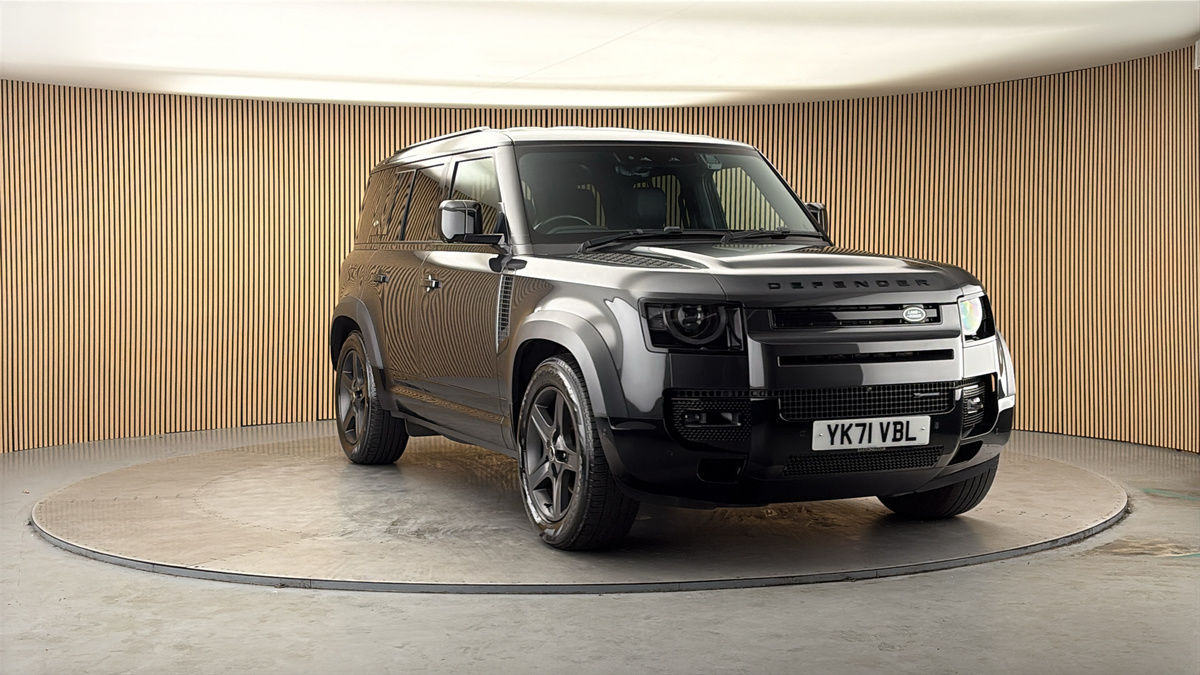 More views of Land Rover Defender 110
