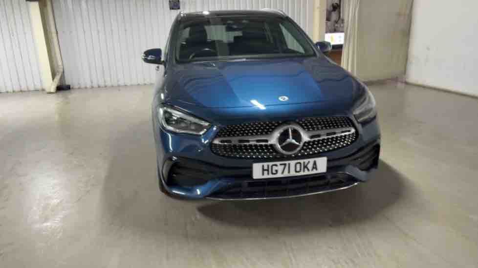 More views of Mercedes-Benz GLA