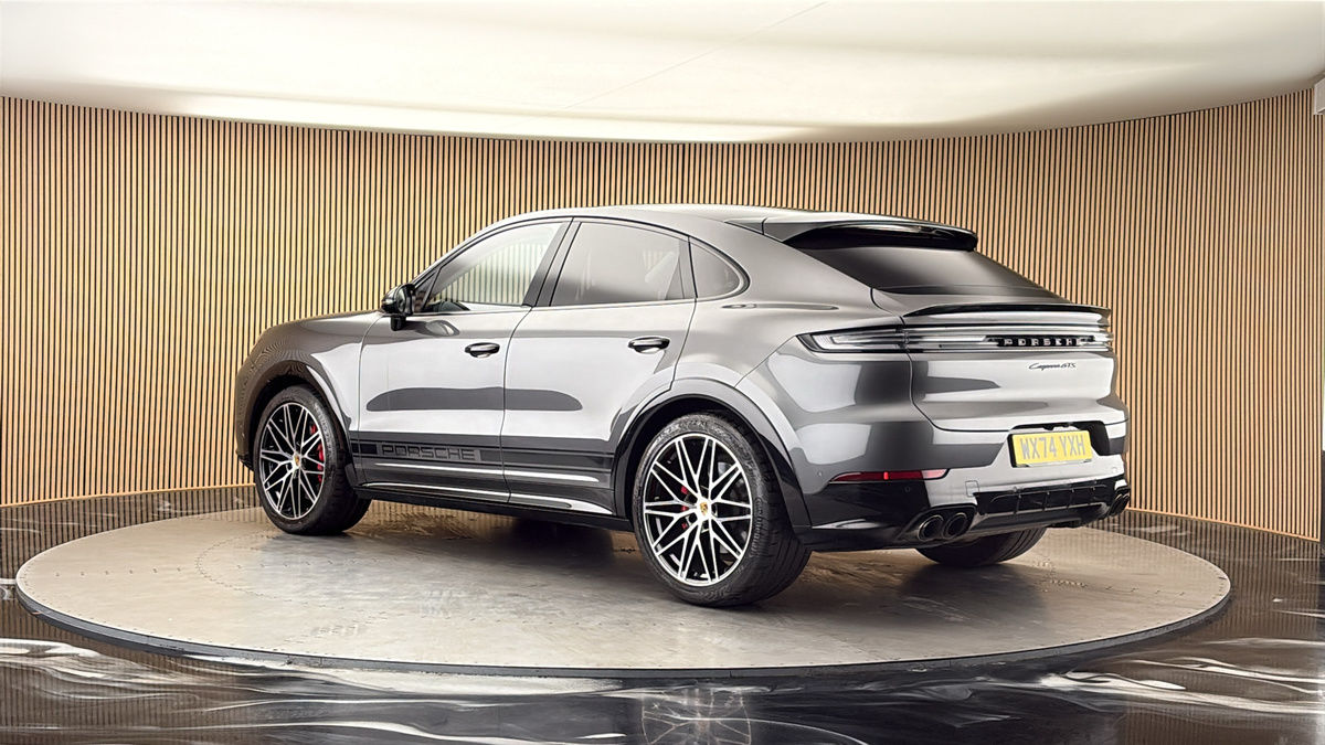 More views of Porsche Cayenne
