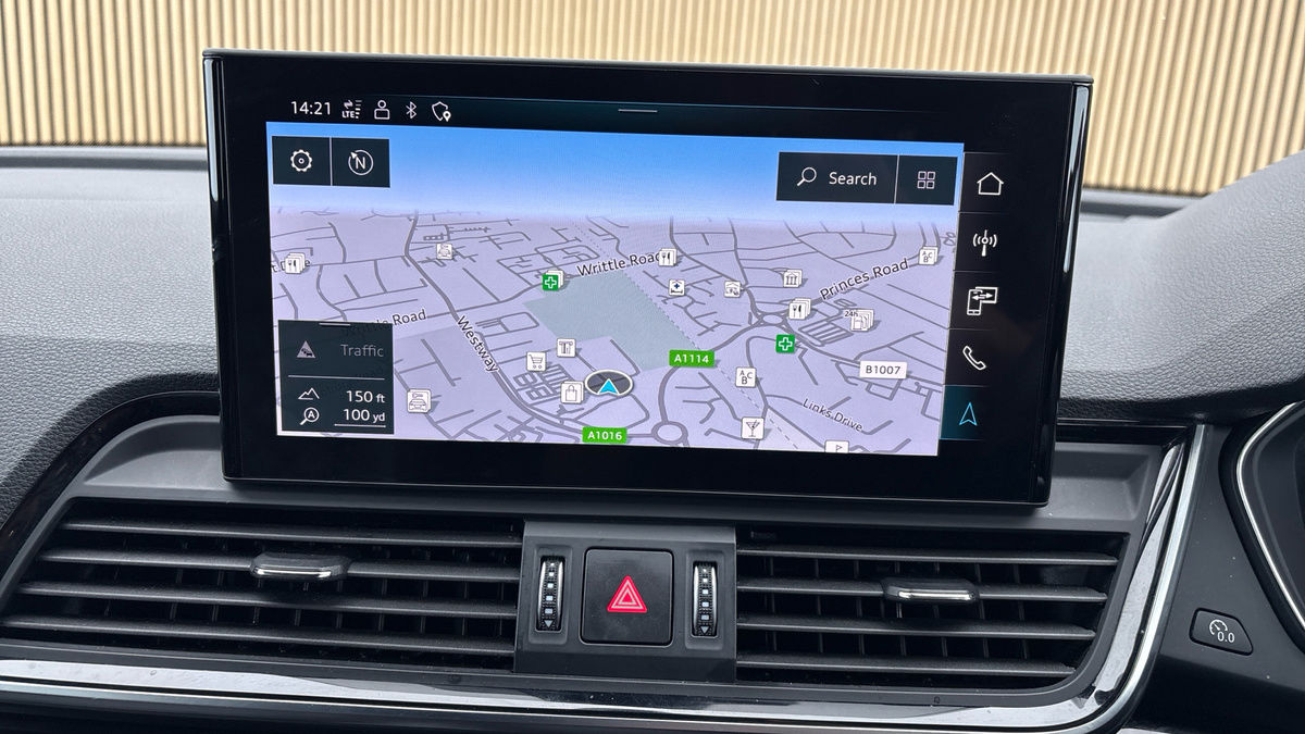 Audi Q5 Image 17