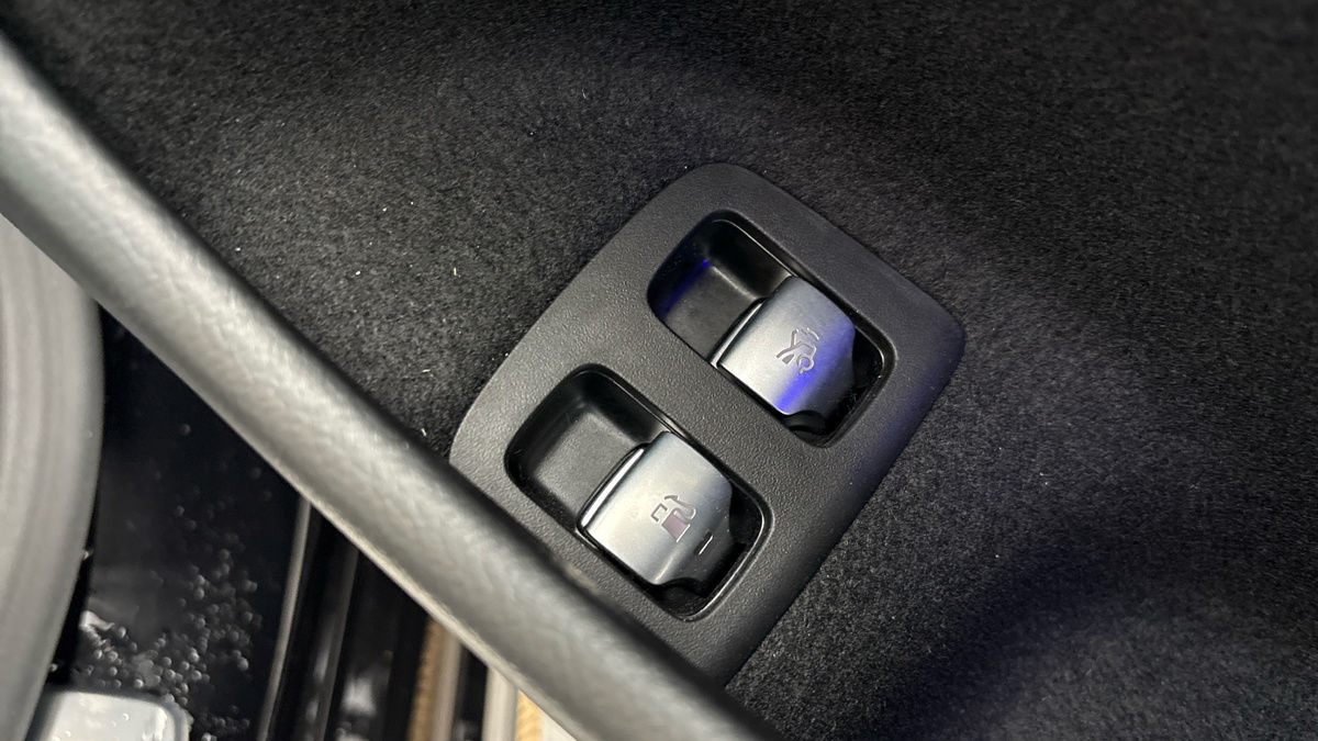 Mercedes-Benz E Class Image 27