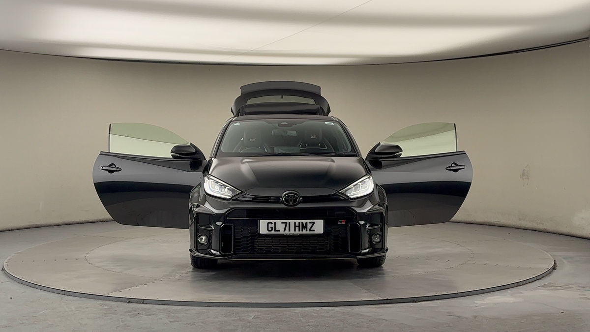 More views of Toyota Yaris