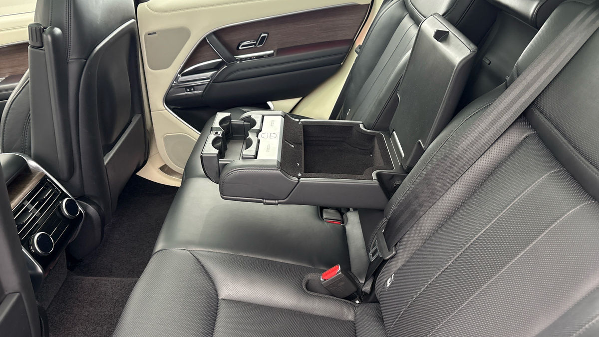 Land Rover Range Rover Image 9