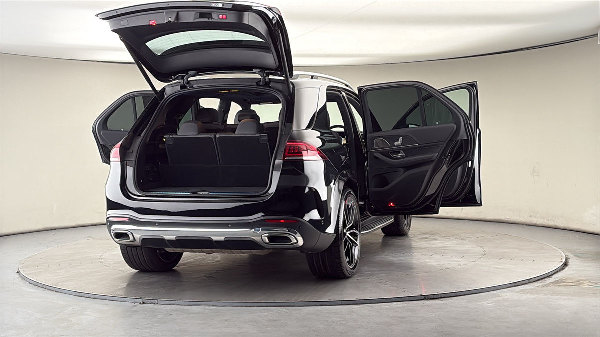 More views of Mercedes-Benz GLE