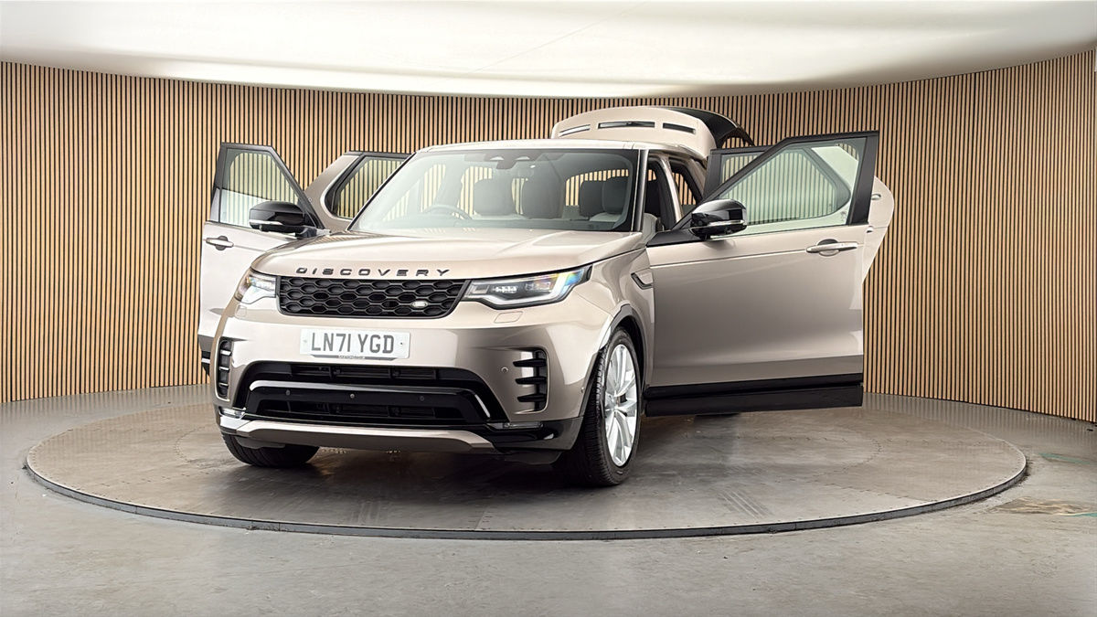 More views of Land Rover Discovery