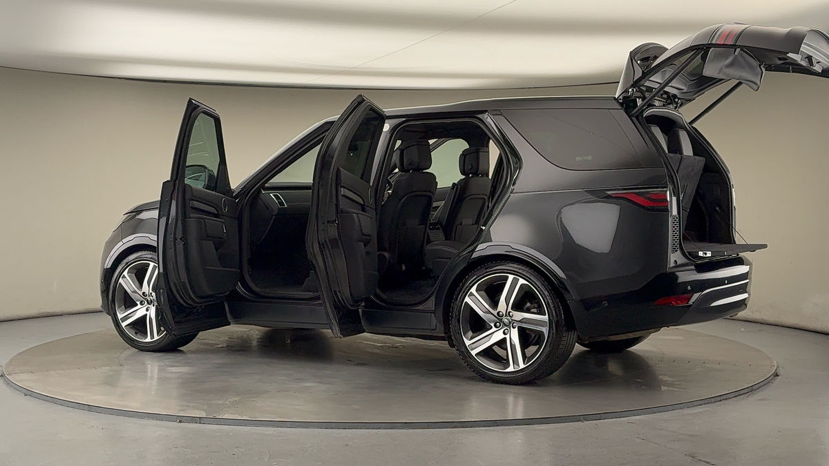 More views of Land Rover Discovery