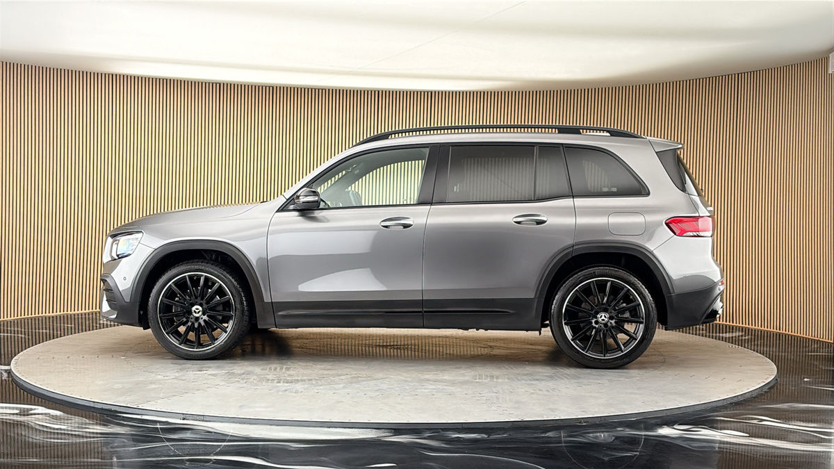 More views of Mercedes-Benz GLB