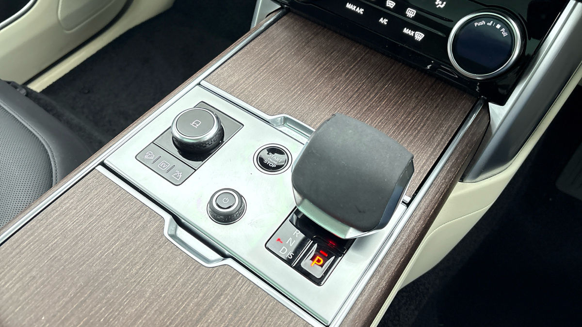 Land Rover Range Rover Image 25