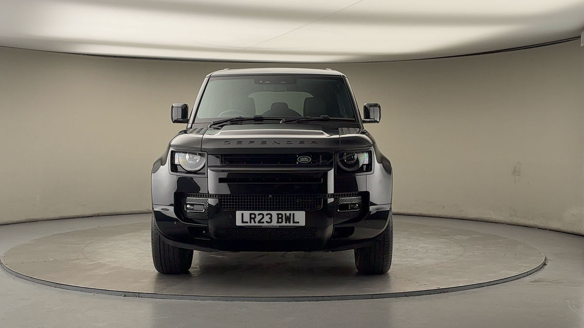 Land Rover Defender 110 Image 3